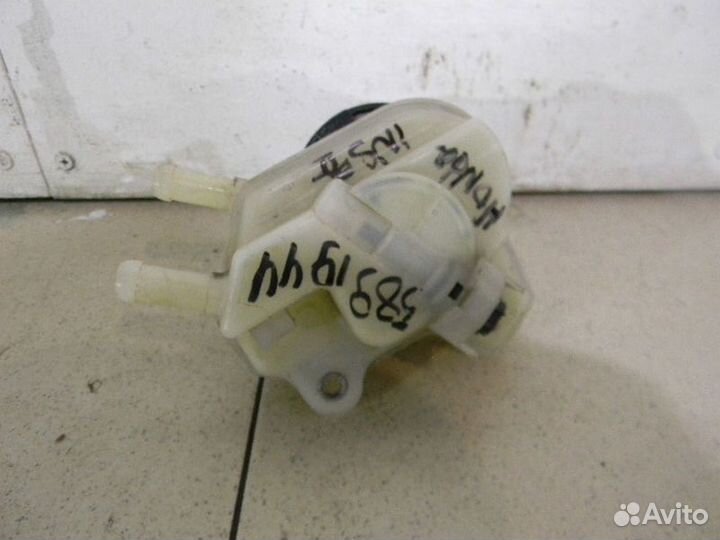 Бачок главного тормозного цилиндра