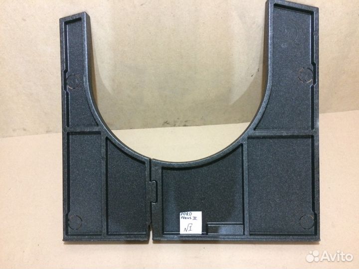 Обшивка багажника ford focus III