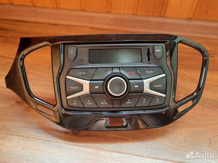 Штатная магнитола Лада Веста