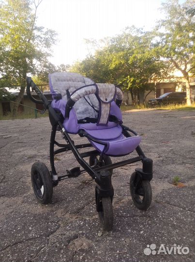Коляска с двумя сменными блоками