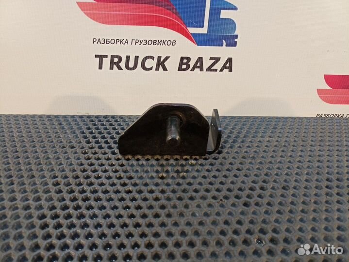 81621585039 Кронштейн спальника нижний левый