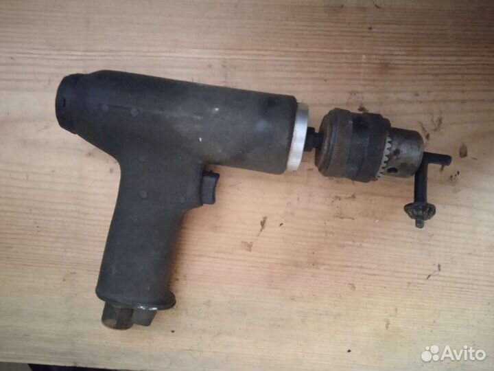 Дрель пневматическая