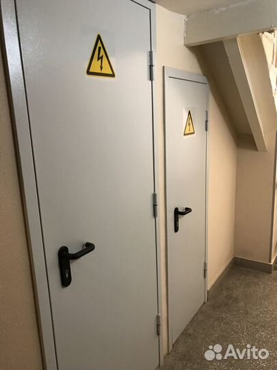 Двери тамбурные, противопожарные, металлические
