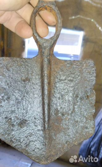 Кирка лопата