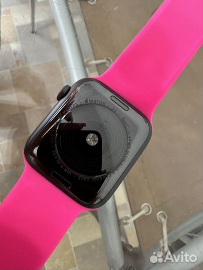 Часы apple watch se 44 mm