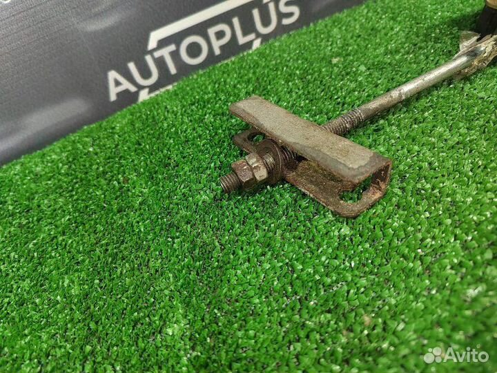 Рычаг стояночного тормоза Ваз Priora седан 1.6 16V