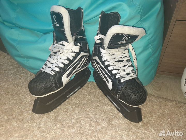 Коньки хоккейные