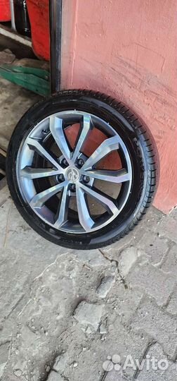 Pirelli Powergy 225/45 R17