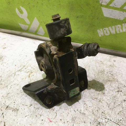 Опора кпп Тойота Королла Е120