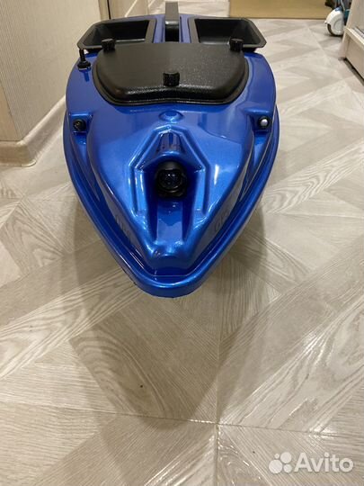 Прикормочный кораблик для рыбалки