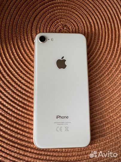 iPhone 8, 64 ГБ