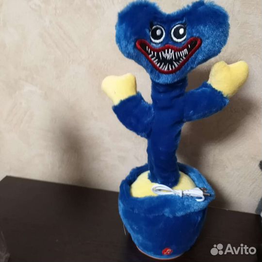 Детский музыкальный поёт,хаги ваги киси миси