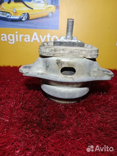 Опора правая двигателя Range Rover Sport 1