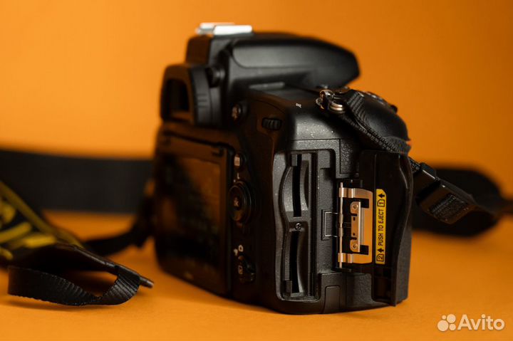 Зеркальный фотоаппарат Nikon D750