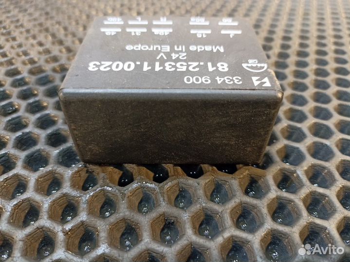 81253110023 Реле поворотов 24V