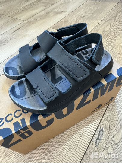 Сандалии Ecco Cozmo 27