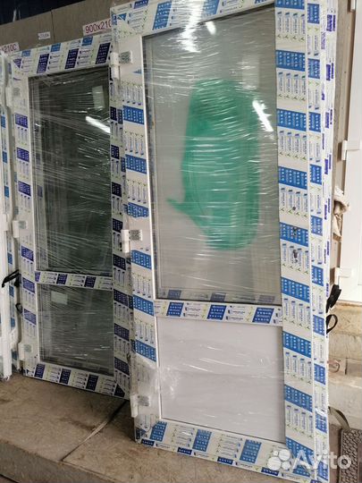 Пластиковые входные двери