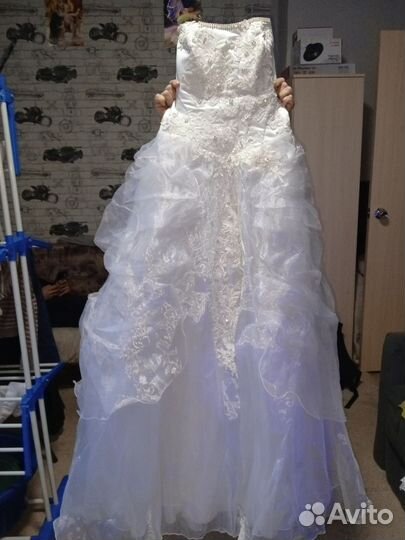Платье свадебное