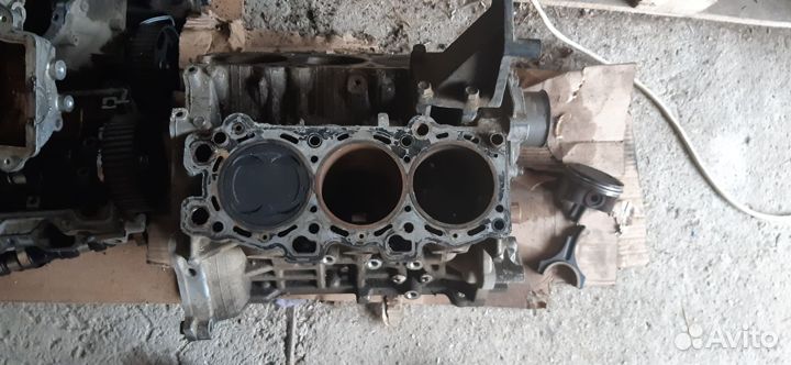 Двигатель hyundai santa fe 2.7 GLS AT G6EA