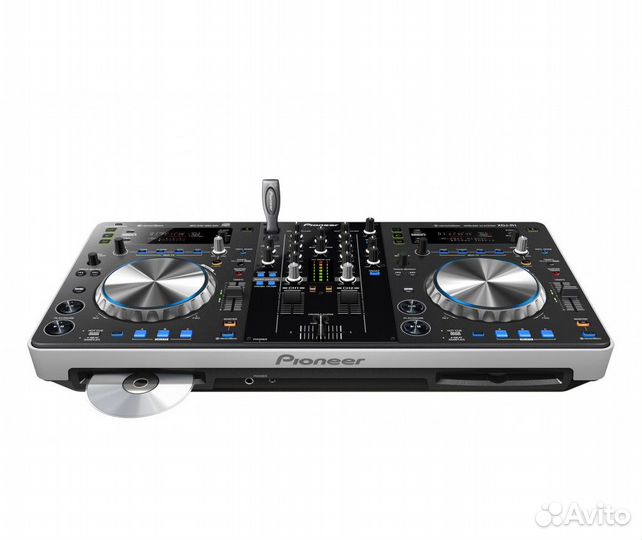 DJ-контроллер Pioneer XDJ-R1