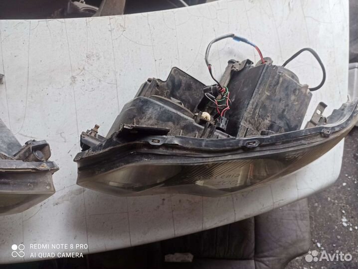 Фары передние Mazda Millenia TA5P