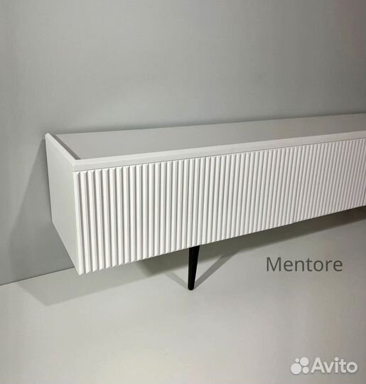 Тумба под тв Bravo на опорах