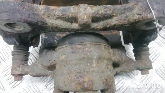 Суппорт тормозной передний правый chevrolet trax