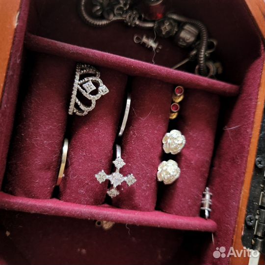 Серебряное кольцо