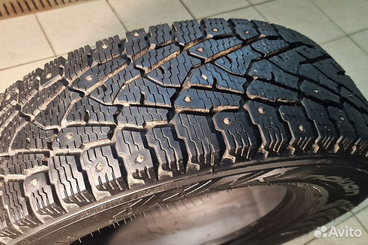 Nokian Tyres Hakkapeliitta C3 205/75 R16