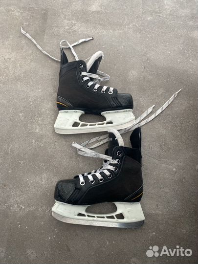 Коньки хоккейные детские bauer supreme 29,5