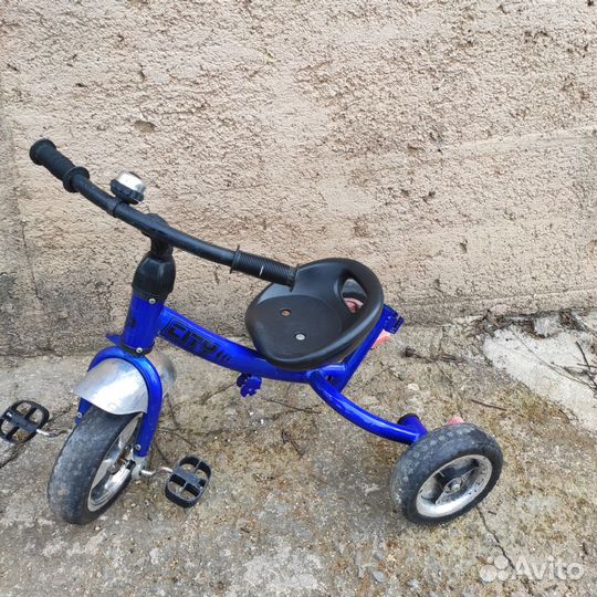 Велосипед детский трёх колёсный