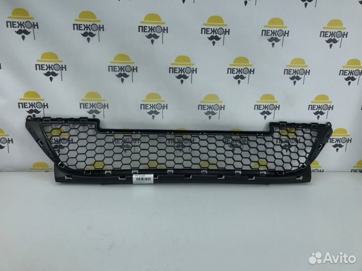 Решетка в бампер LADA Largus F90