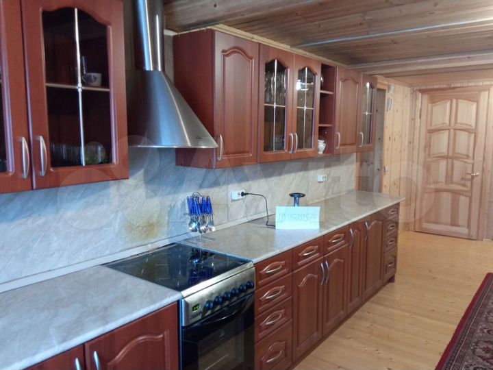 Коттедж 300 м² на участке 23 сот.