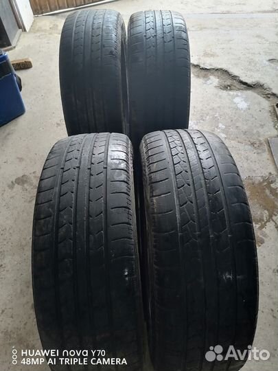 DoubleStar DS01 225/60 R18