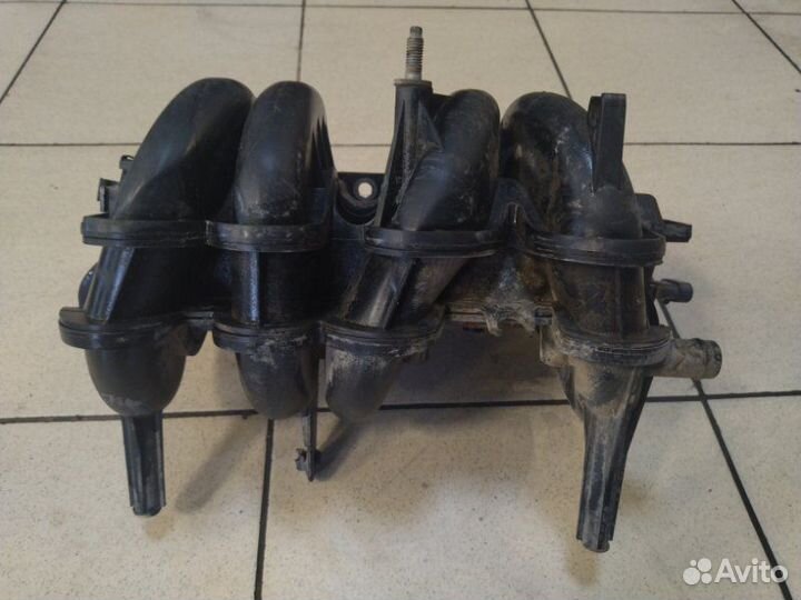 Коллектор впускной Renault Sandero 2 K7M