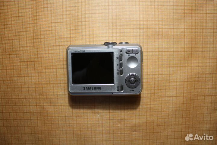 Цифровой фотоаппарат Samsung D760 на запчасти