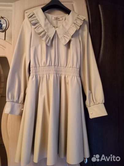 Платья праздничные