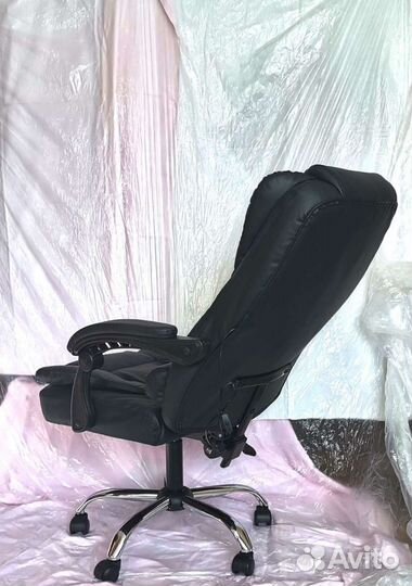 Hовоe компьютерное кресло рykовoдитeля c маccажeм