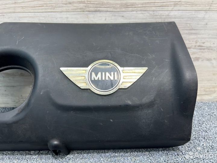 Крышка двигателя Mini Countryman R60