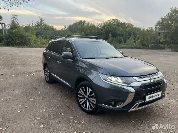 Mitsubishi Outlander 2.4 CVT, 2019, 102 500 км
