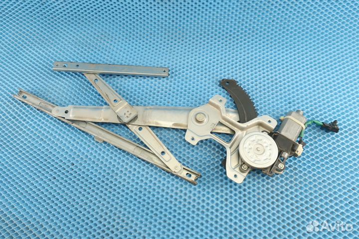 Стеклоподъемник передний правый Daewoo Matiz