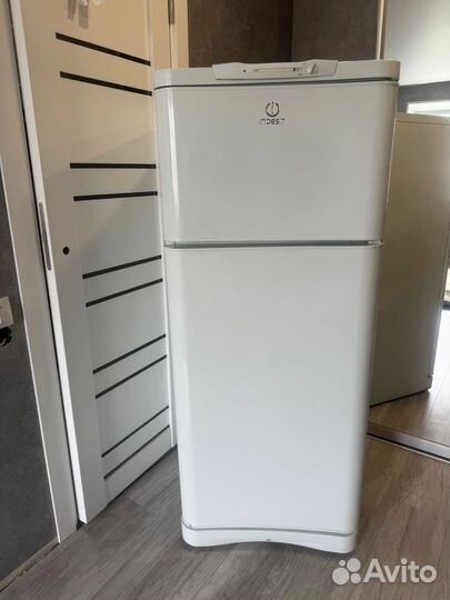 Холодильник индезит