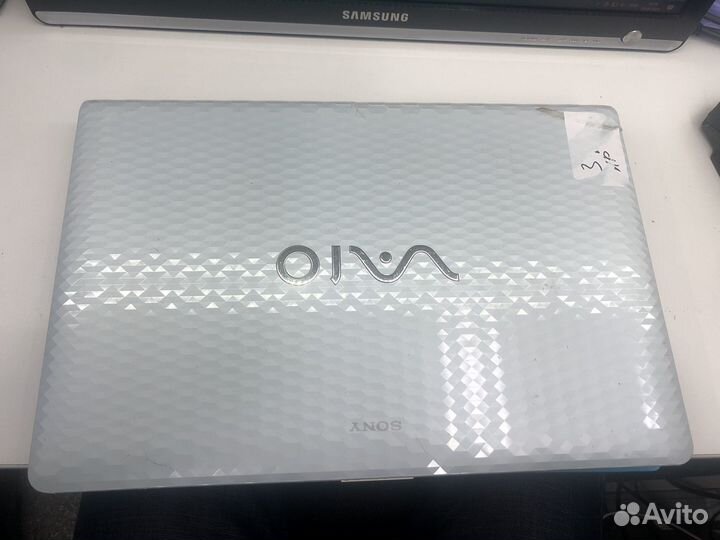 Ноутбук PCG-71812V не включается