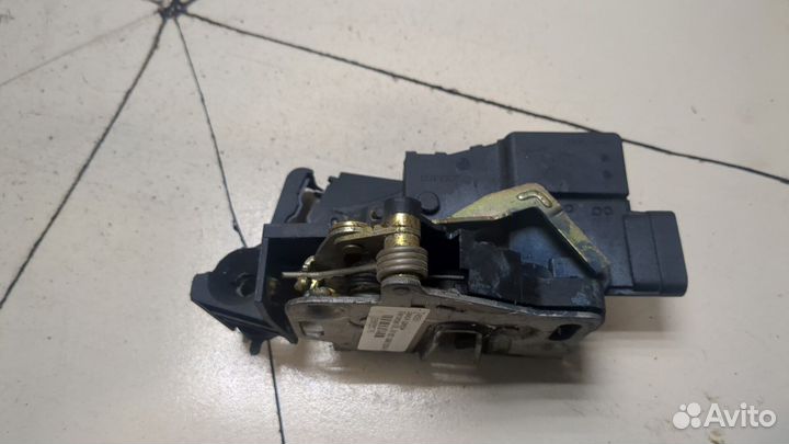 Замок двери Mercedes ML W163, 1999