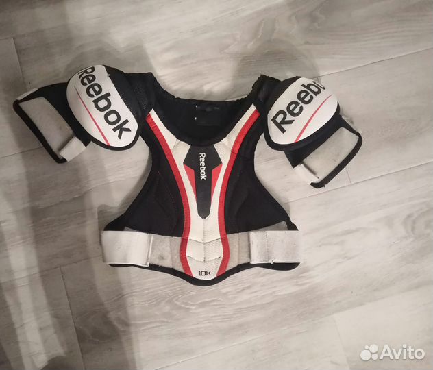 Нагрудник хоккейный