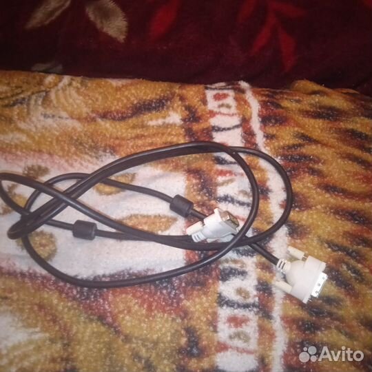 Кабель для компьютера