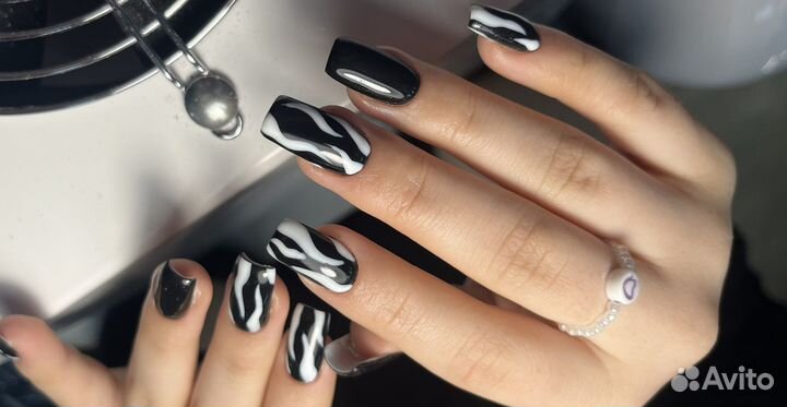 Маникюр с покрытием гель-лак