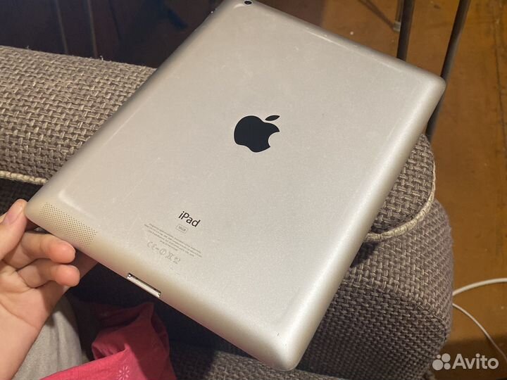 Планшет apple iPad 3 модель 12,6 gb