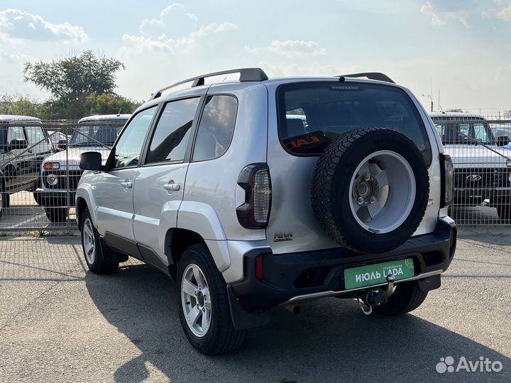 ВАЗ Niva Travel 1.7 МТ, 2022, 20 500 км