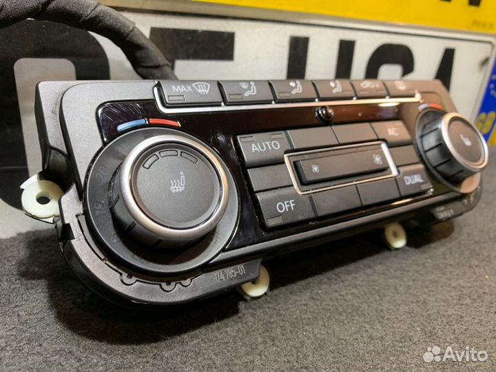 Блок управления климат-контролем Volkswagen Golf